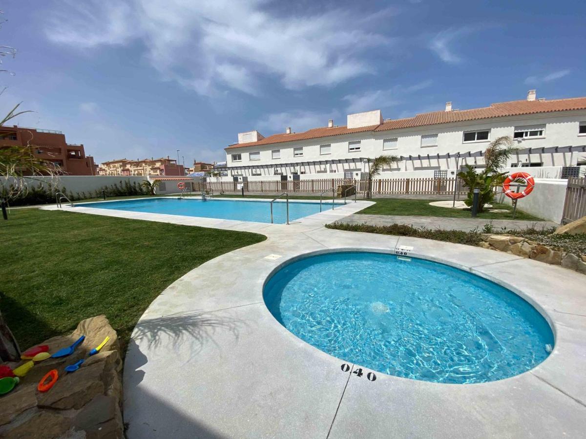 דירות Tarifa Cozy House - Sun, Parking, Wifi, Pool מראה חיצוני תמונה